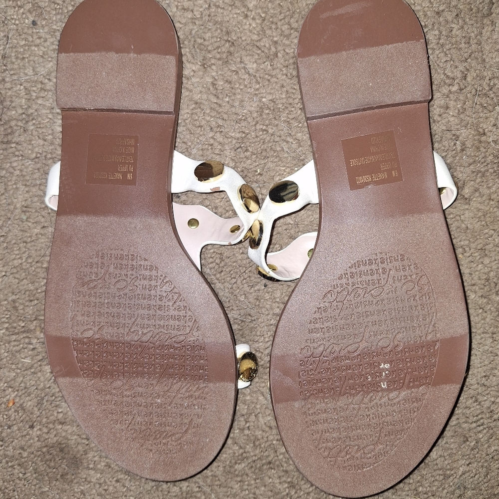 Slippers - Picture 2 of 2